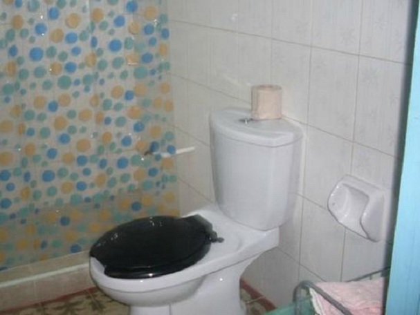 'Bathroom 1' Casas particulares are an alternative to hotels in Cuba.